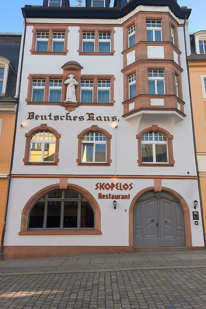 DH-Hotel Deutsches Haus.