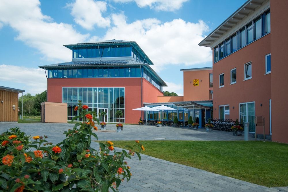 JUFA Hotel Jülich im Brückenkopf-Park.