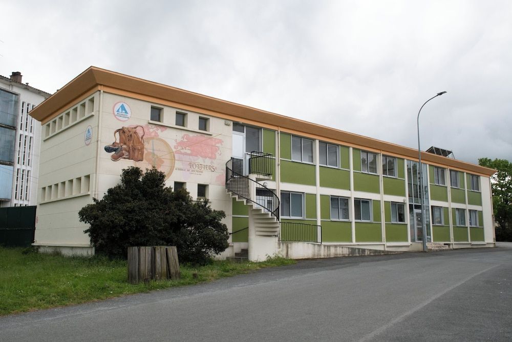 Auberge de jeunesse HI Poitiers.