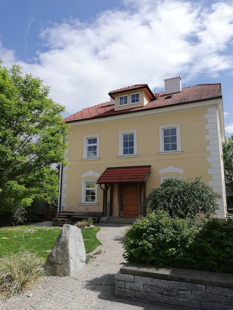 Apartment Heiligenkreuz.