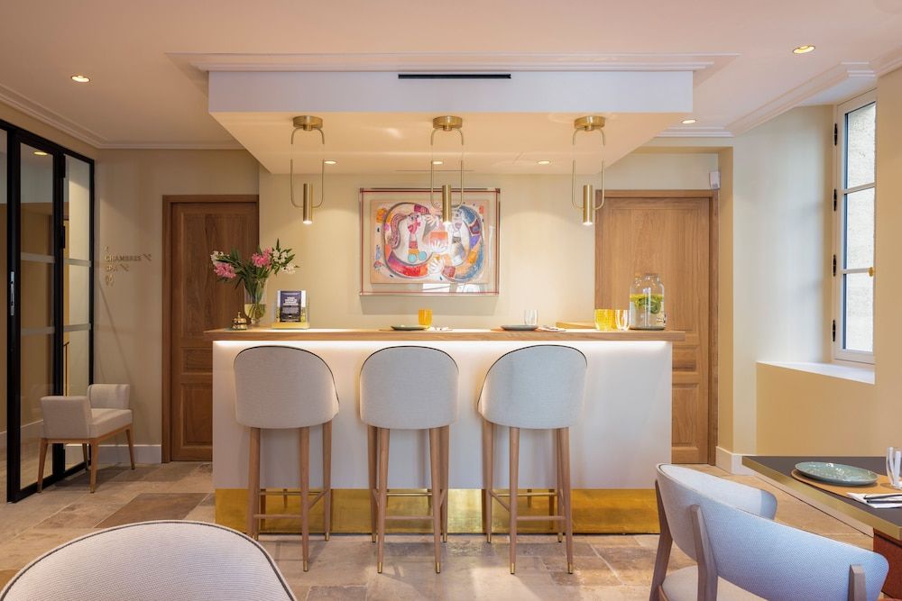 Hôtel La Mère Germaine.