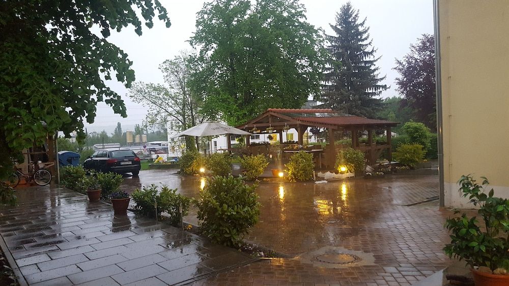 Hotel & Restarant Ausspann.