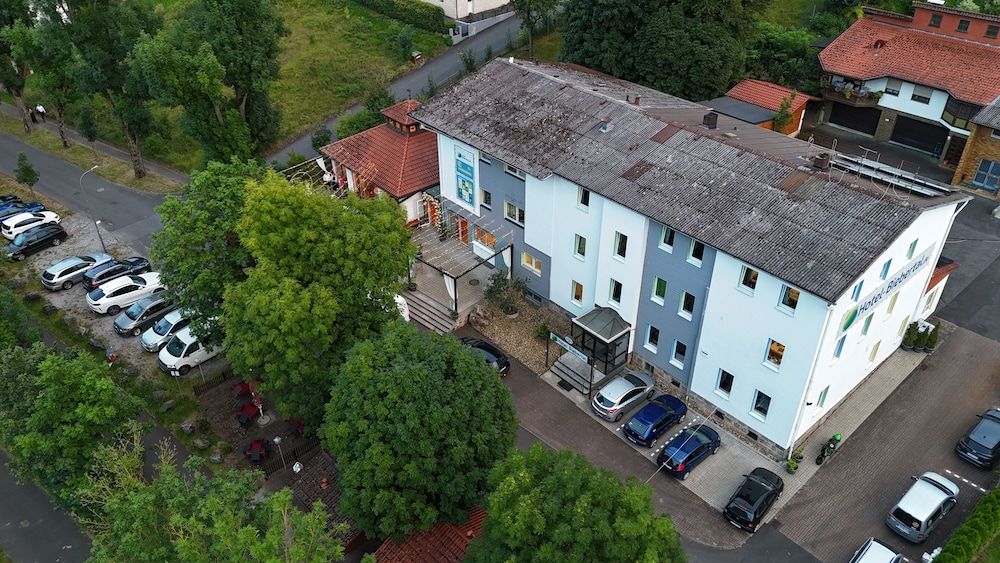 Garni Hotel Biebertal am Milseburgradweg.