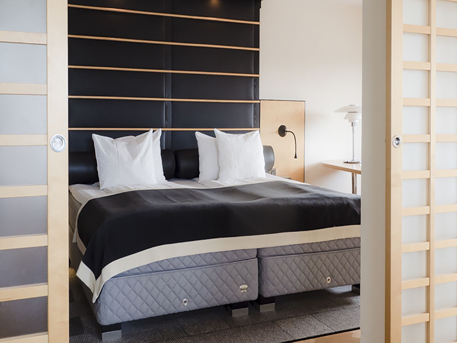 Hotel Lundia.