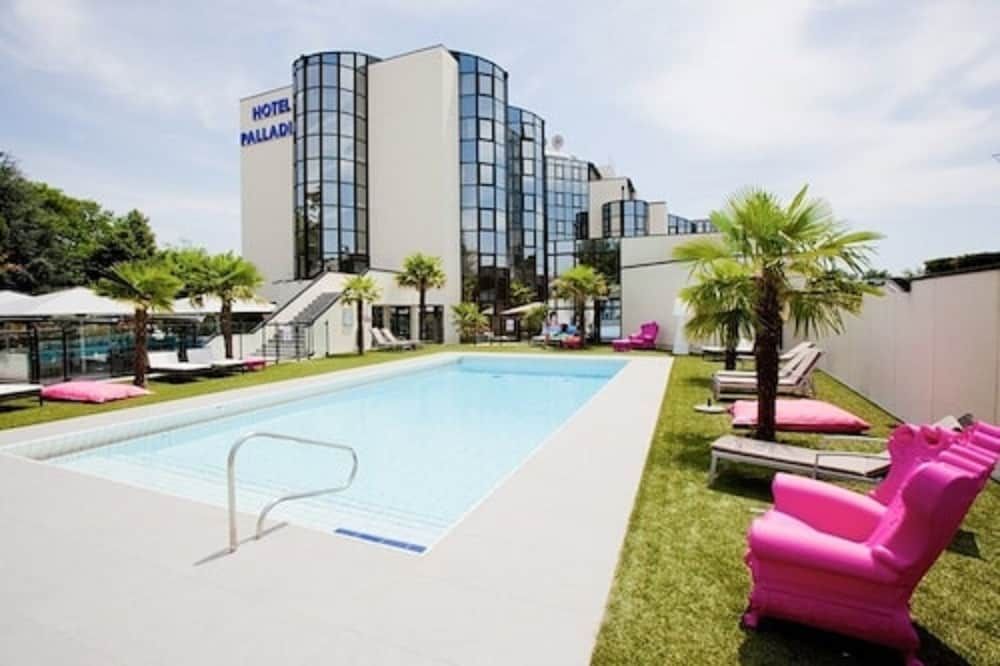 Palladia Hotel.
