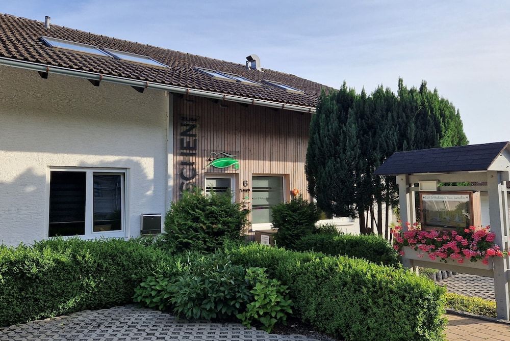 Suit & Frühstück zum Latschen.