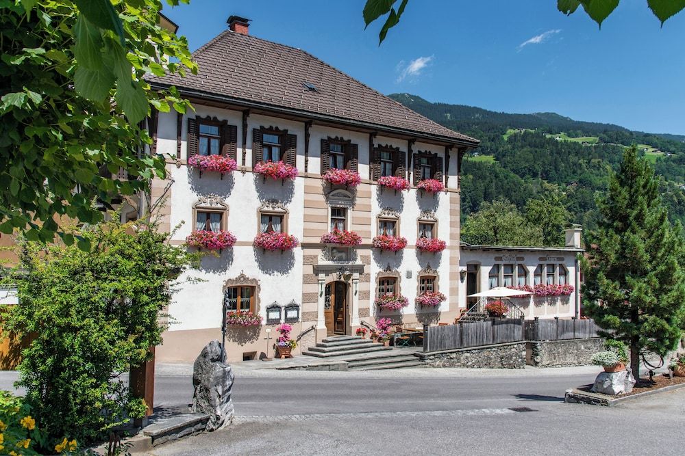 Gasthof Löwen by Hotel Montafoner Hof.