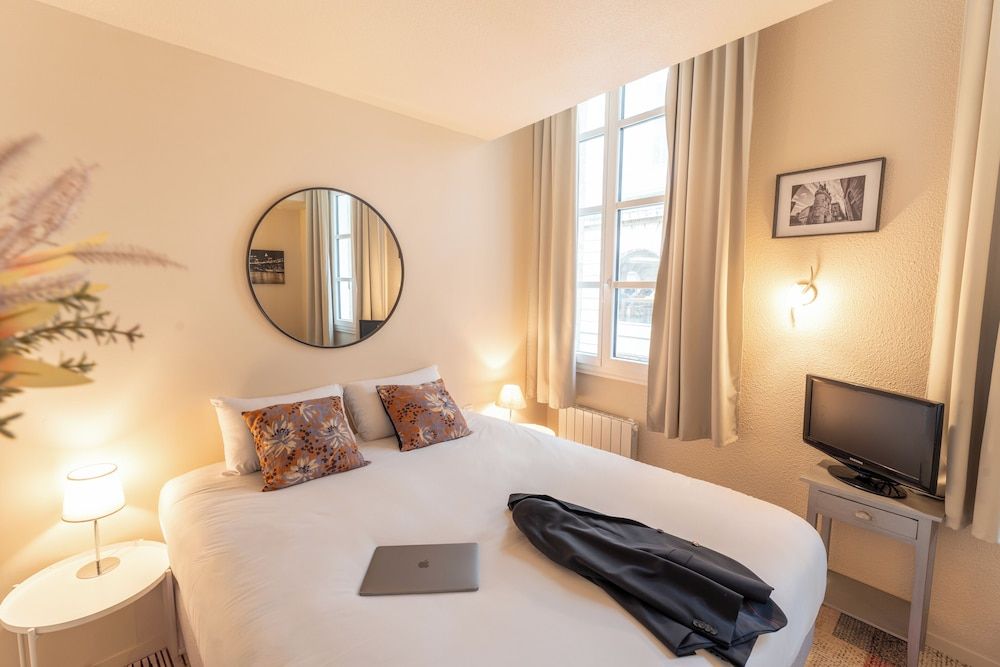 Résidence Hôtel du Théâtre.