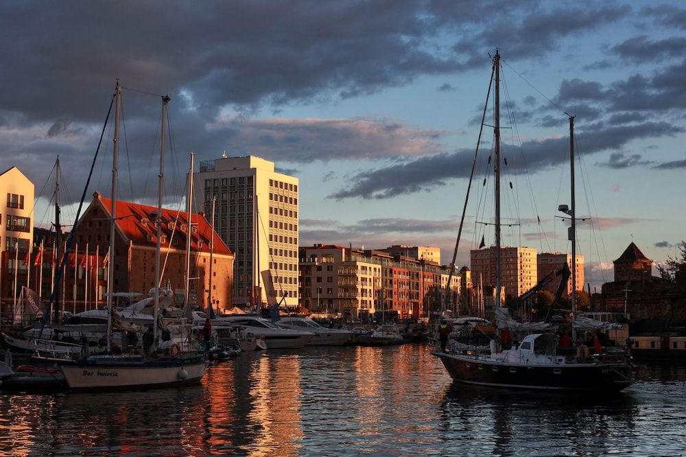 Hostel Szafarnia 10 Bed&Breakfast.