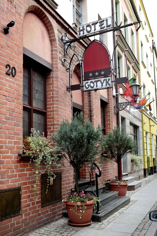 Gotyk Hotel.