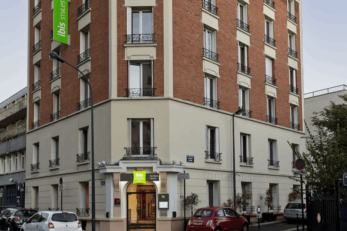 Ibis Styles Asnières Centre.