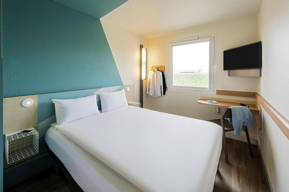 B&B HOTEL Regensburg-Ost.