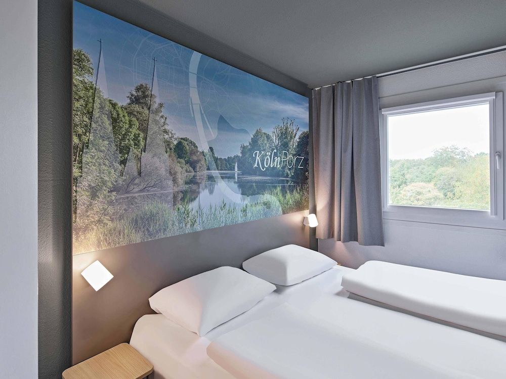 B&B HOTEL Köln-Porz.