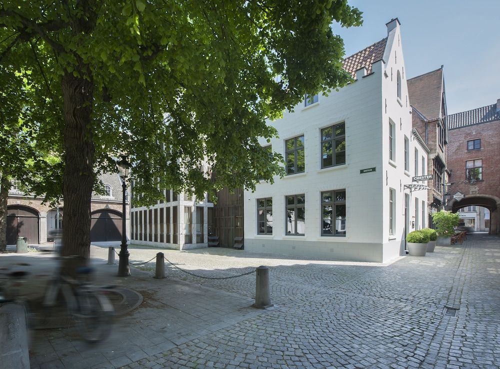 B&B The Butcher's Wife.