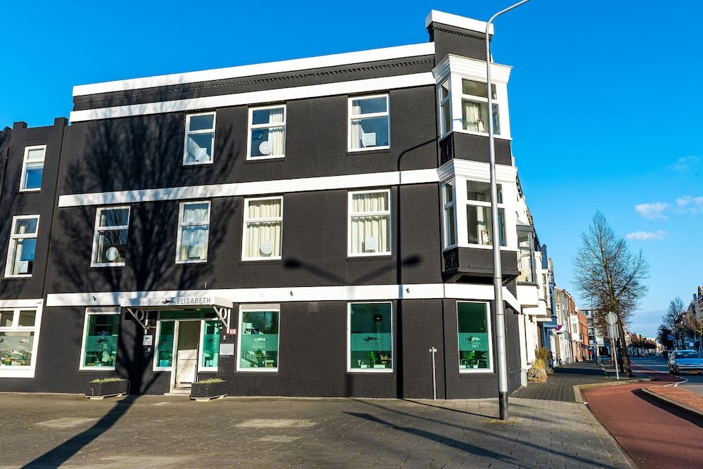 Stad & Strandhotel Elisabeth.