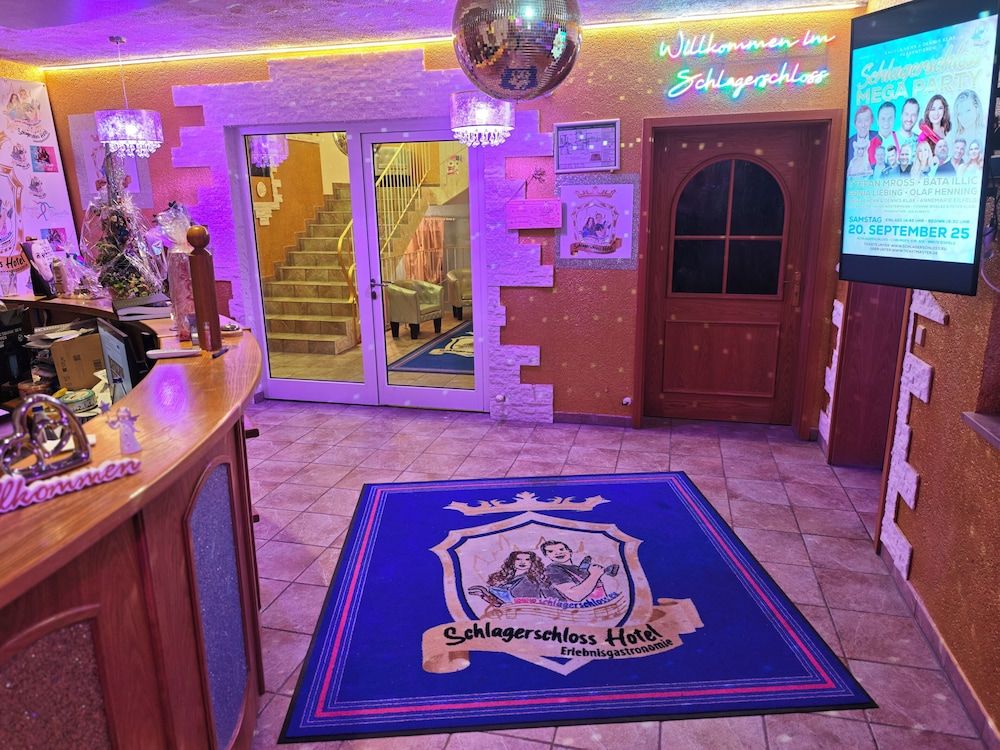 Schlagerschloss Hotel.