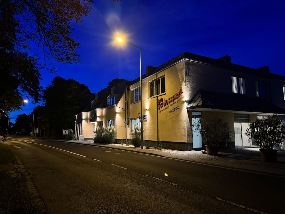 Hotel am Schlosspark.