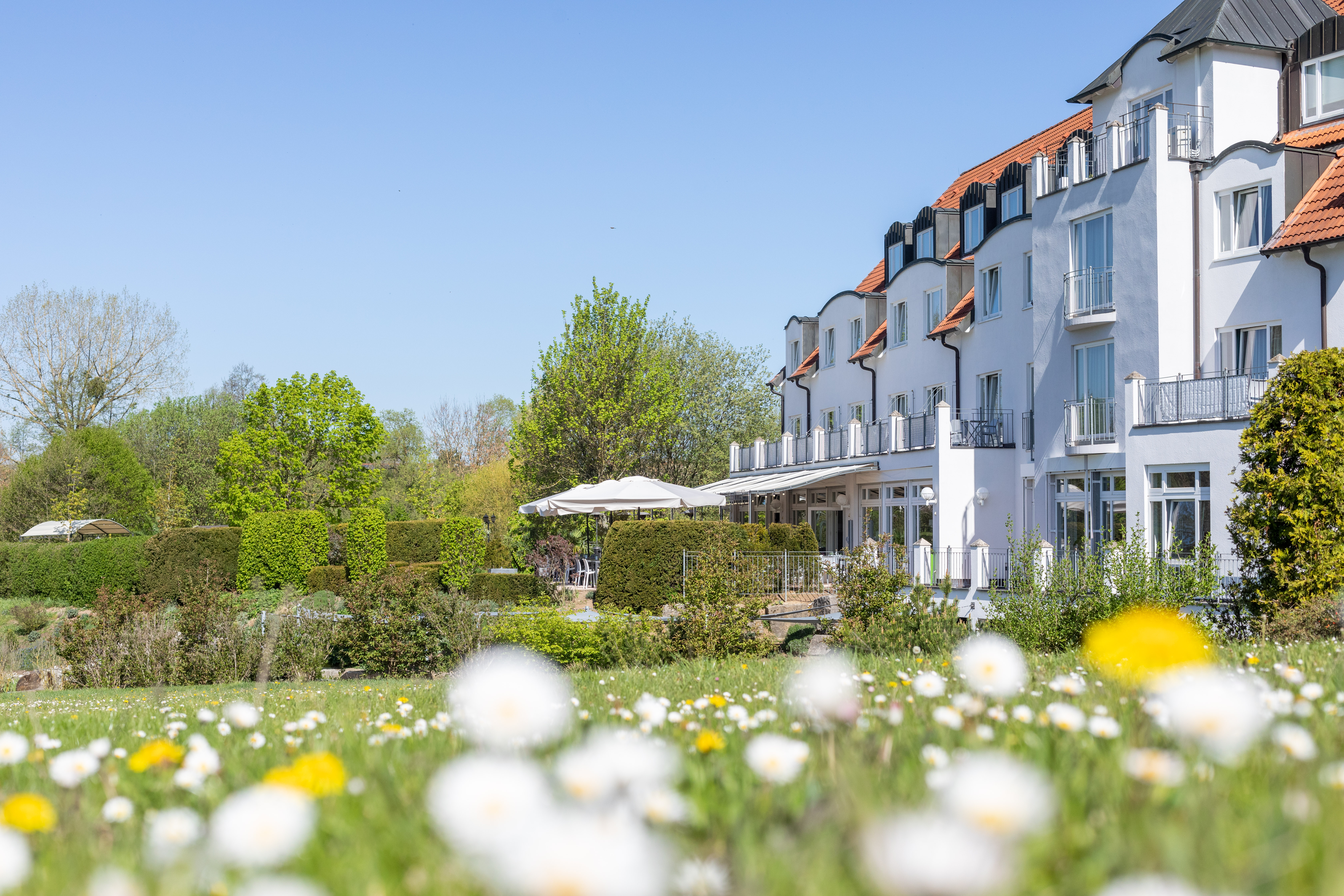 Landhotel Rügheim <br/>115.00 ew <br/> <a href='http://vakantieoplossing.nl/outpage/?id=adf9368bc5f7e6d682dc55f722be5e84' target='_blank'>View Details</a>