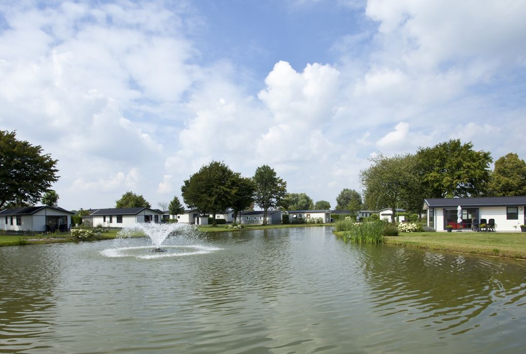 TopParken Recreatiepark Het Esmeer - ACCOMMODATION