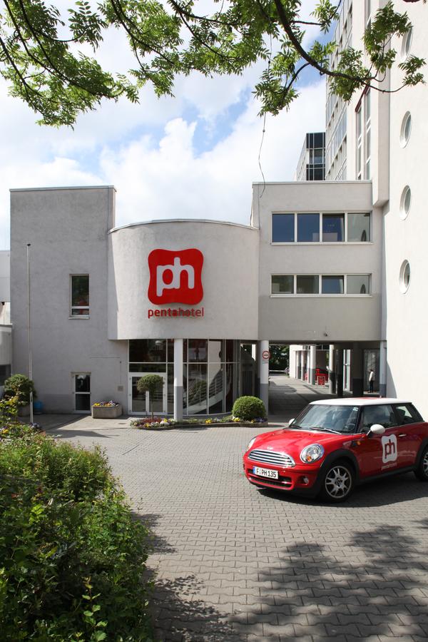 Pentahotel Wiesbaden <br/>89.00 ew <br/> <a href='http://vakantieoplossing.nl/outpage/?id=53a0f6e7c1774ad24b66a572329a7ce2' target='_blank'>View Details</a>