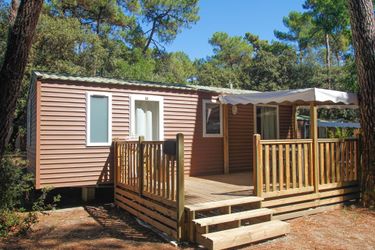 8-persoons bungalow Simple mobile home near the beach on the island of Oléron