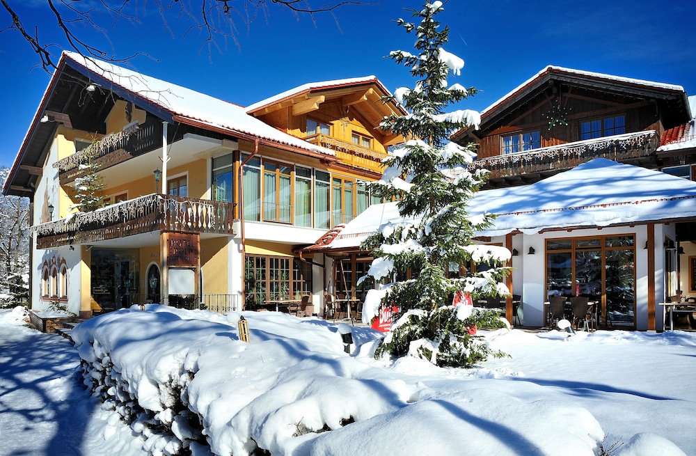Landhotel Böld and Restaurant Uhrmacher Oberammergau