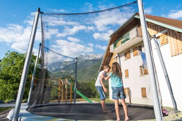 5-la personne bungalow Great holiday spot in the Haute-Savoie near Lake Annecy
