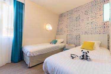 6-Personen Ferienwohnung - 2 bedrooms - Terrace - Port view - Harbor buildings