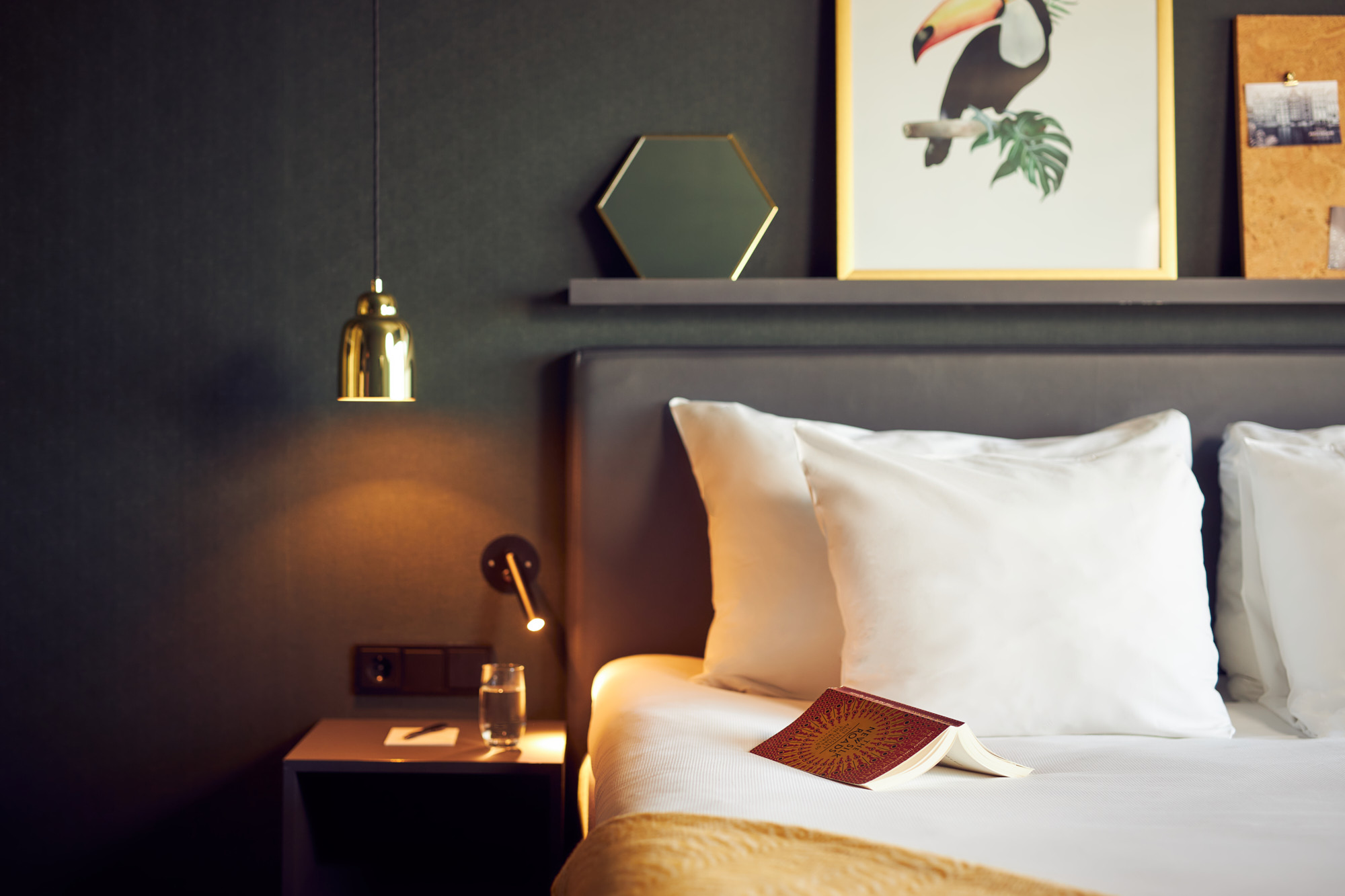 Van der Valk Hotel Amsterdam Amstel <br/>91.31 ew <br/> <a href='http://vakantieoplossing.nl/outpage/?id=ba561adabb1612e52918e765e41a25f7' target='_blank'>View Details</a>