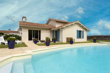 6-Personen Ferienwohnung St.Gilles, Dom.de Fontenelles, EDA Villa avec pisc., 6 pers. (SGC220)
