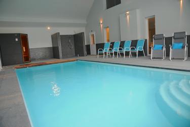 12-person group accommodation Petit Coin de Paradis