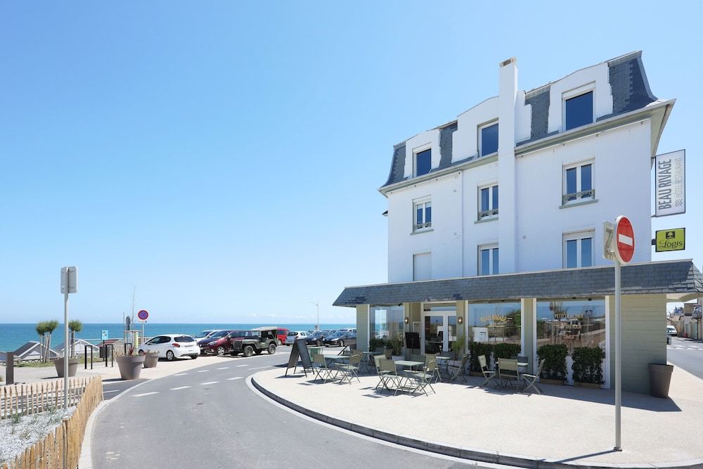 Le Beau Rivage