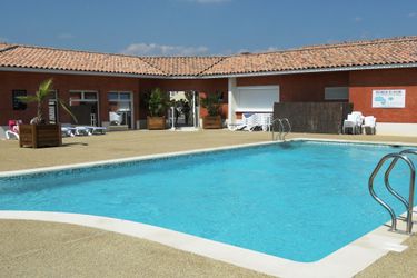 4-Personen Ferienhaus Semi-detached home 500 m. from the center of Colombiers