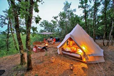 4-Personen Möbliertes Zelt Glamping - 2 tents on pitch - no sanitary facilities