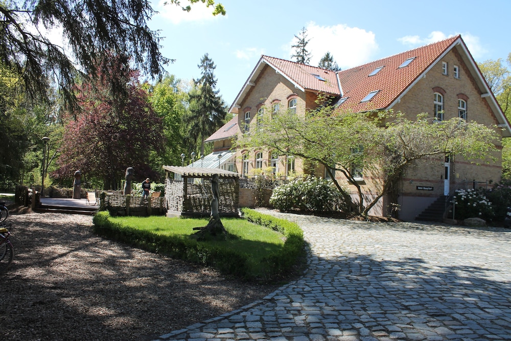 Schlösschen Sundische Wiese