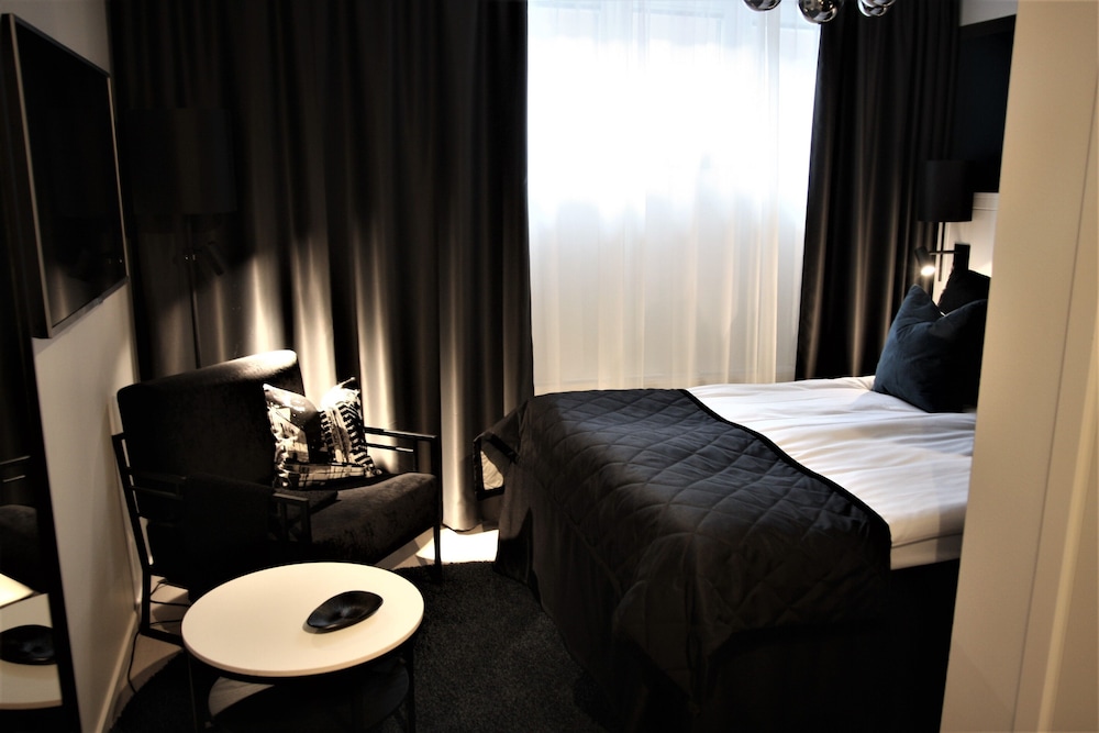 Sky Hotel Apartments City