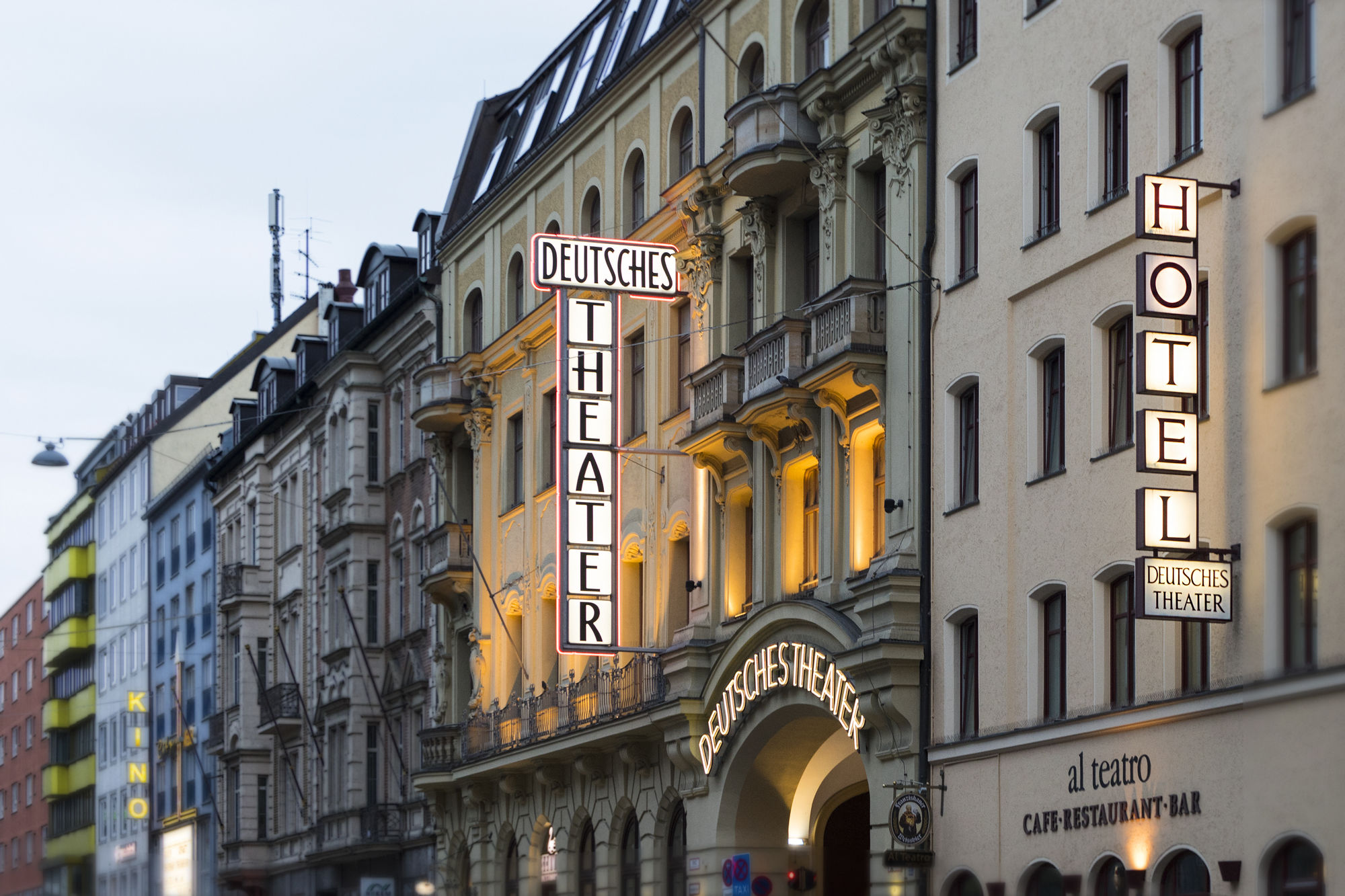 Hotel Deutsches Theater Downtown <br/>46.67 ew <br/> <a href='http://vakantieoplossing.nl/outpage/?id=cccbc35a99f207db7921509c56e67c18' target='_blank'>View Details</a>