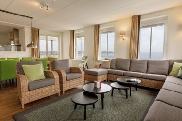 12-Personen Gruppenunterkunft Waterfrontsuite VIP EH912
