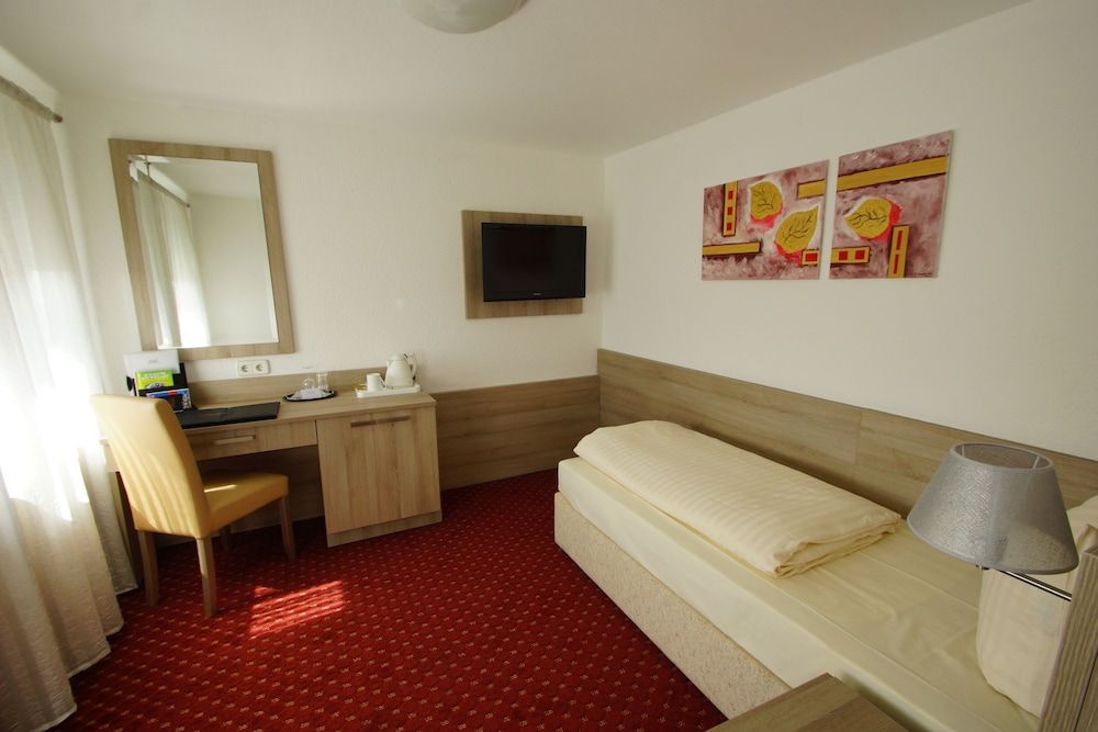 Airport Hotel Filderpost