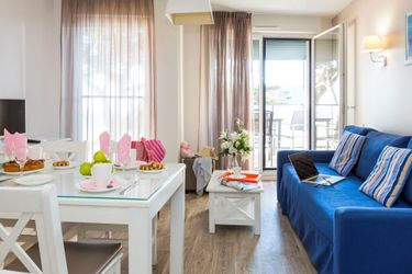 6-Personen Ferienhaus Comfortable apartment with sea view and nearby the beach