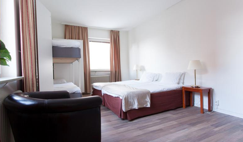Hotel Drott <br/>93.88 ew <br/> <a href='http://vakantieoplossing.nl/outpage/?id=09675a1e519a33346c8e1def1daac663' target='_blank'>View Details</a>