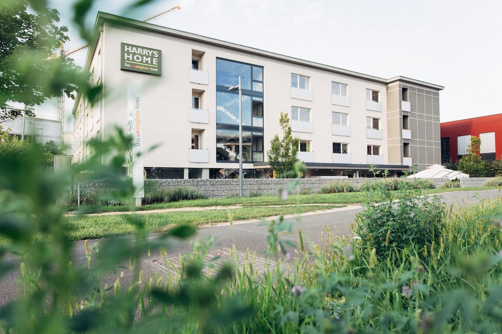 harry's home hotel & apartments