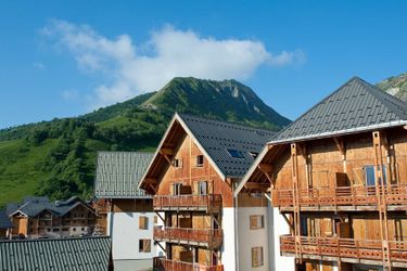 4-persoons bungalow Well-kept apartment in les Sybelles with 310 km. of slopes