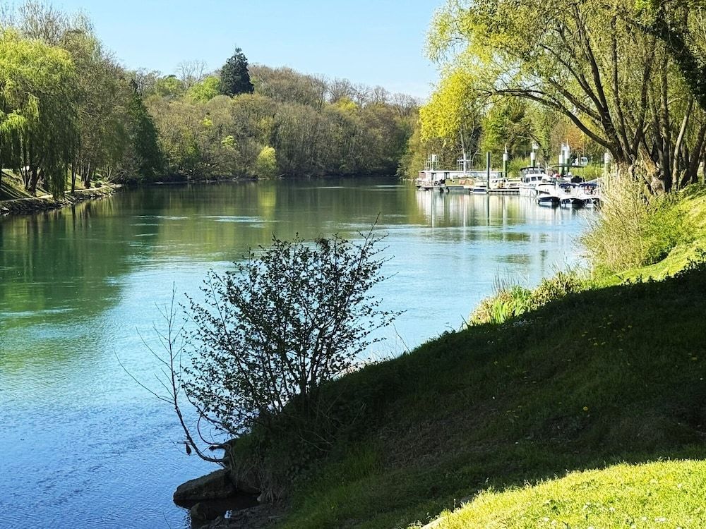 L'Escale Royale La Ferté-sous-Jouarre