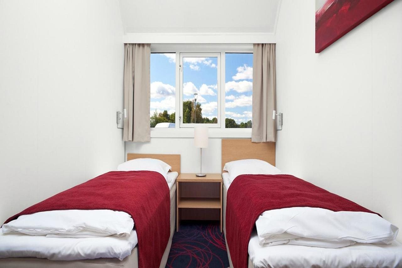 Gardermoen Airport Hotel <br/>127.16 ew <br/> <a href='http://vakantieoplossing.nl/outpage/?id=f2ab5e93848a25f6629fc21690983bb2' target='_blank'>View Details</a>