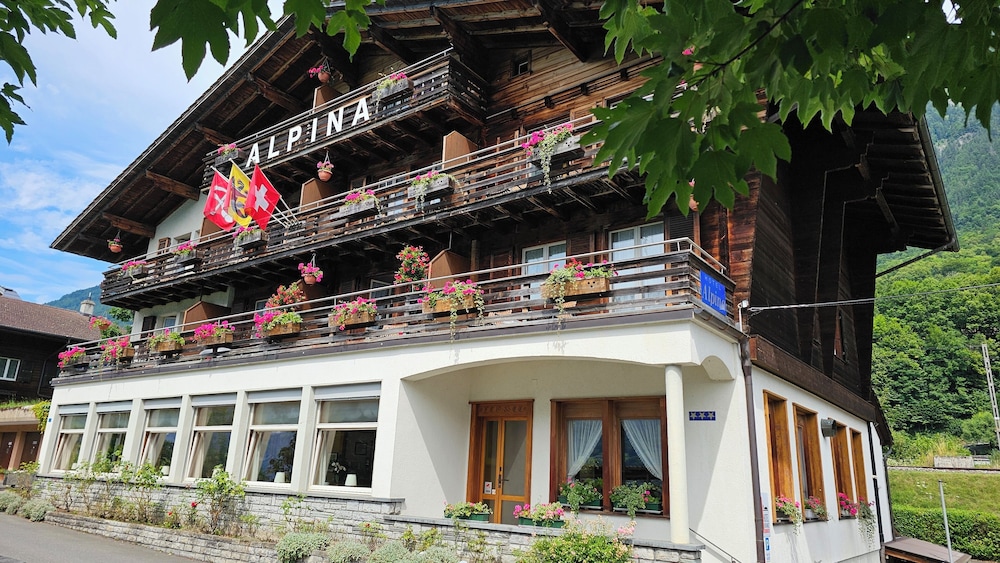 Boutique Hotel Alpina (Adults only)