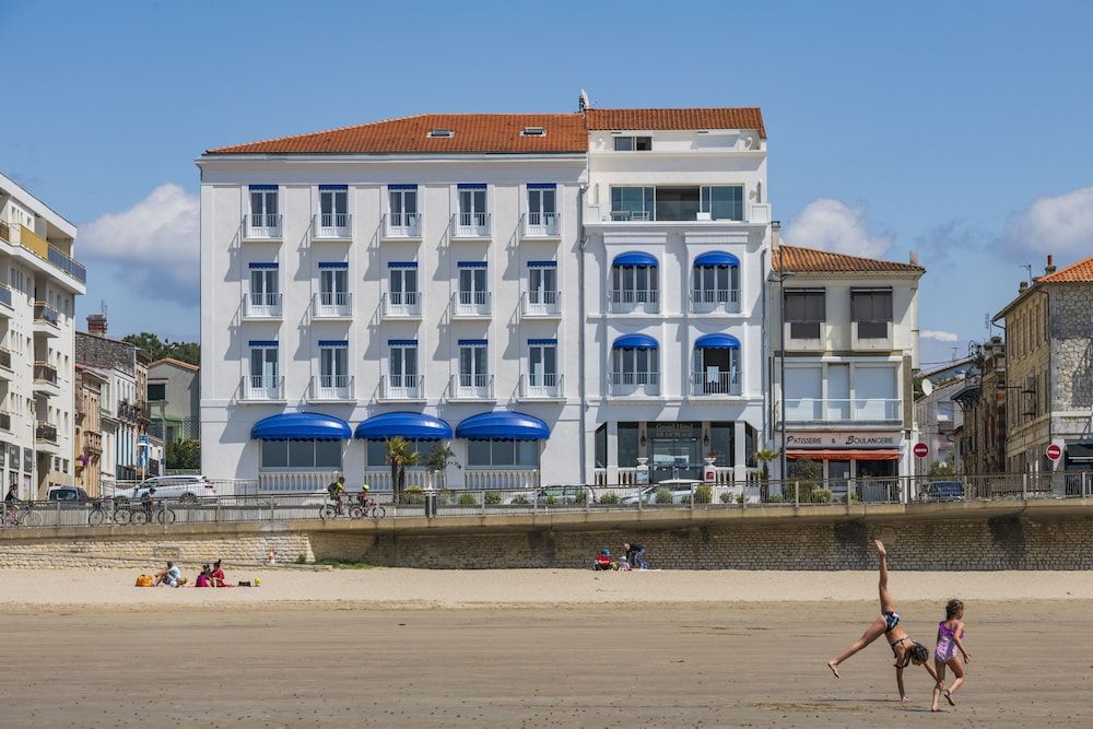 CERISE Royan - Le Grand Hôtel de la Plage.