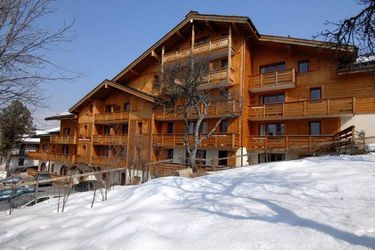 6-persoons bungalow Rustic apartment in the center of Notre Dame de Bellecombe
