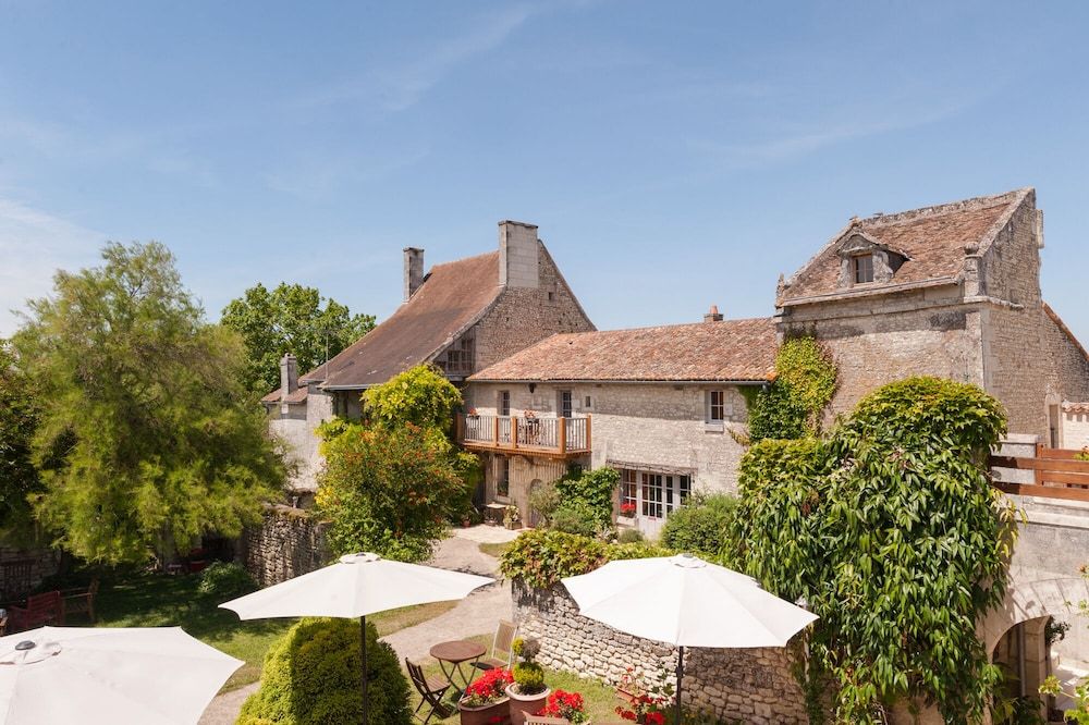 Le Pigeonnier du Perron.