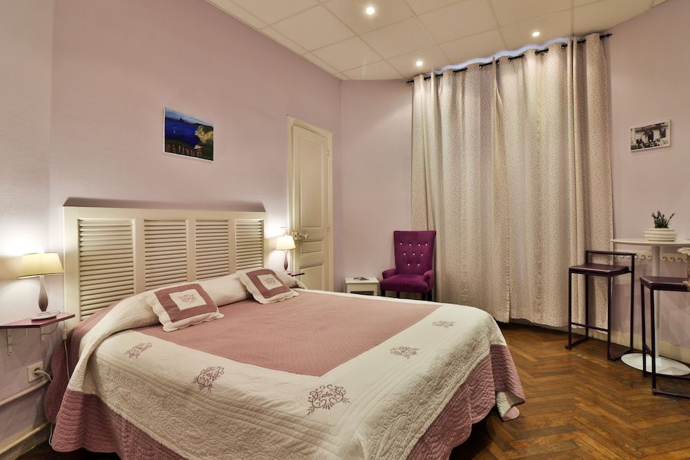 Hotel Victor Hugo